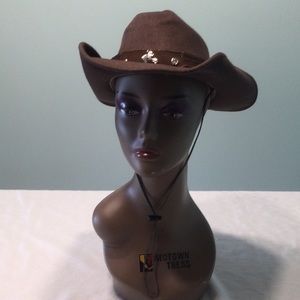 Bullhide Felt Wool Hat w/ Leather Chin Strap